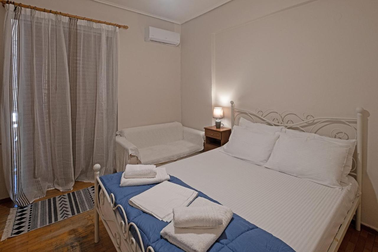 Serenity & Cozy Apartment Kalamata Bagian luar foto